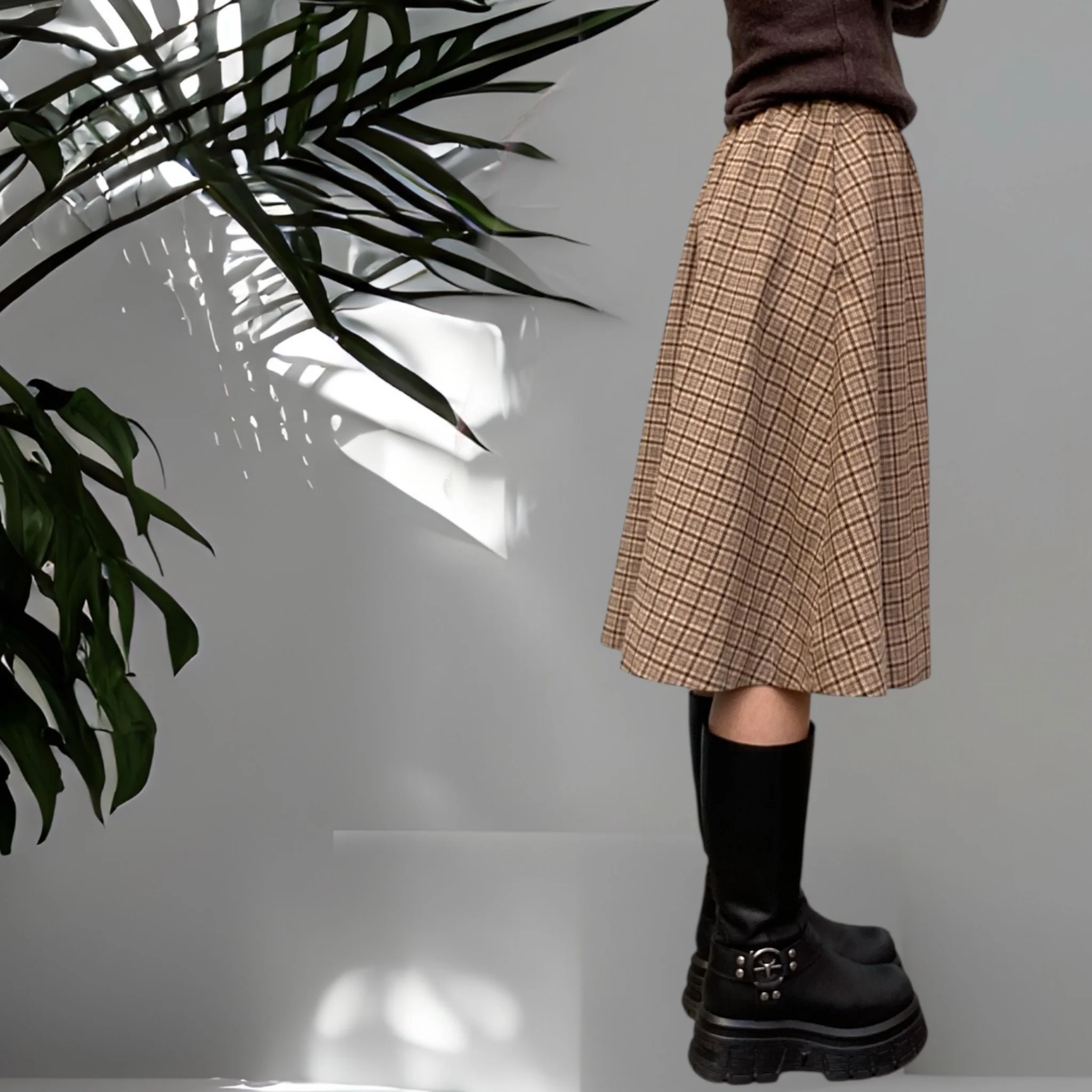 Bethany Plaid Skirt Size 6-8 - Image 6