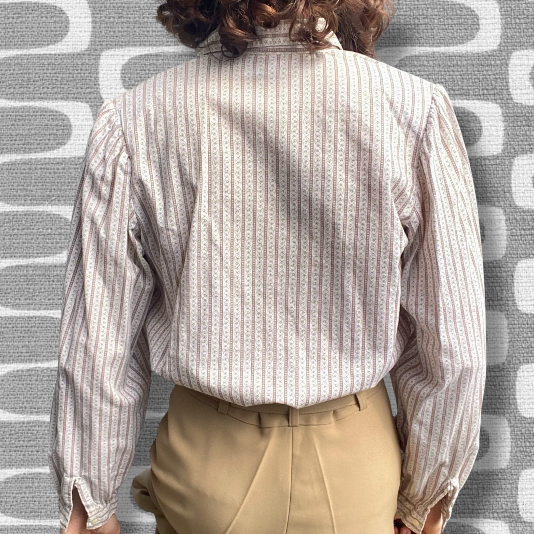The Sally Blouse Size S-M - Image 4