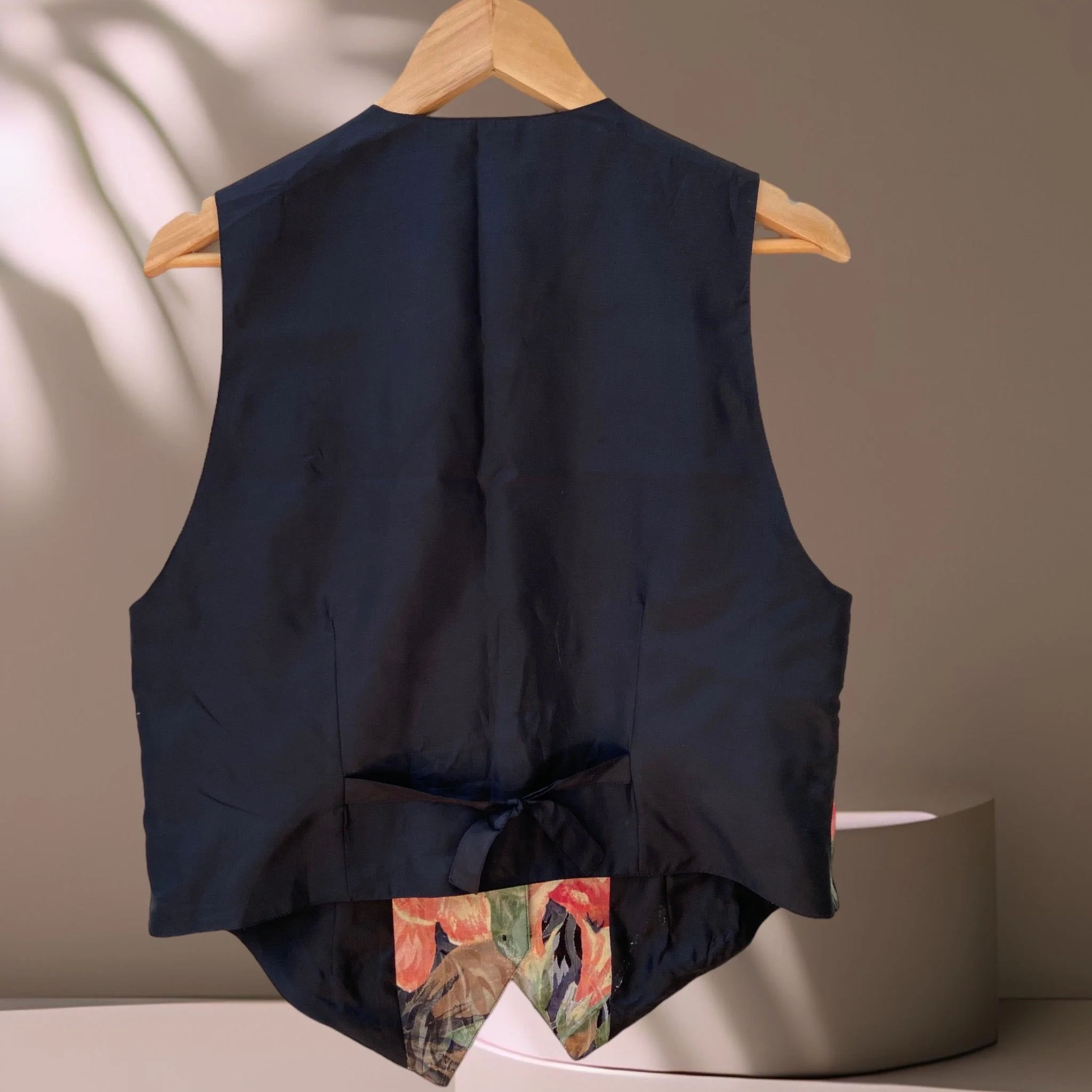 Flora Waistcoat Size M/14 - Image 2