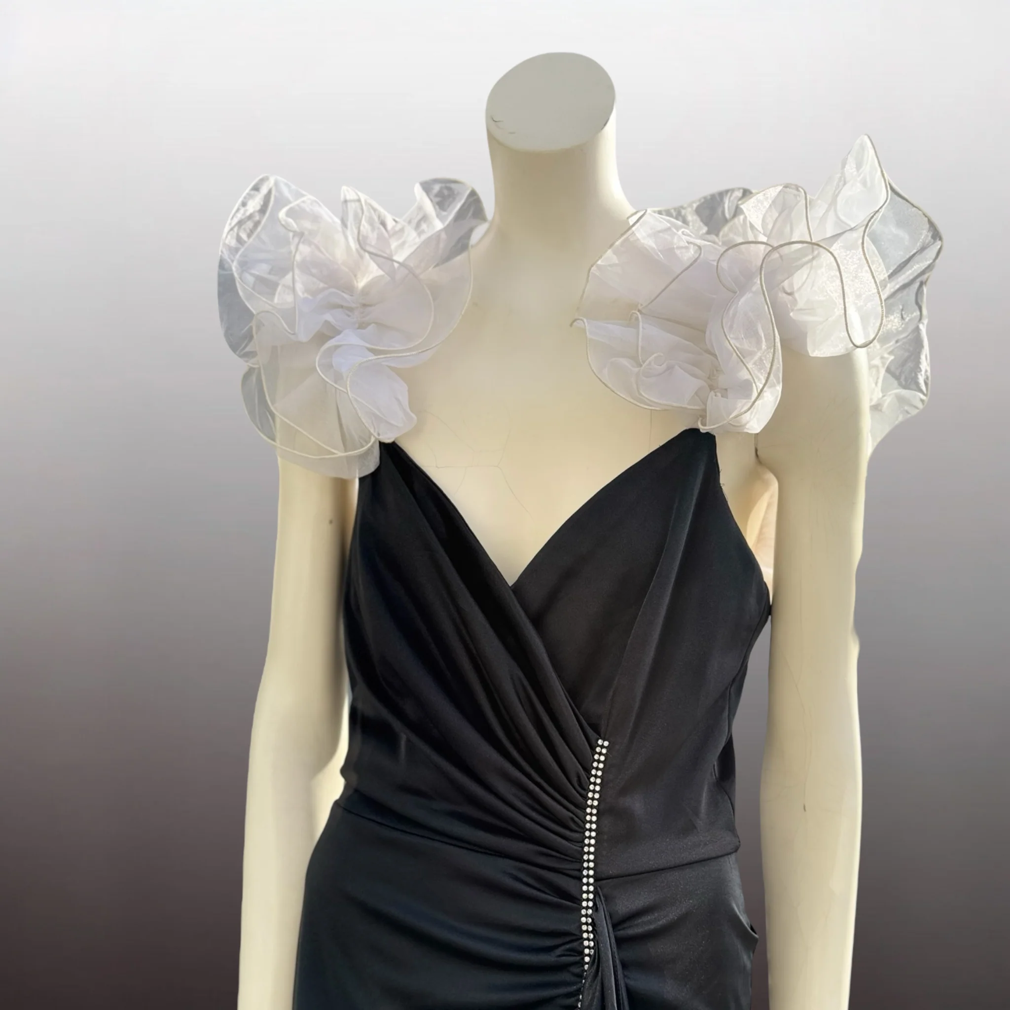 Sabrina Gown Size 12 - Image 7