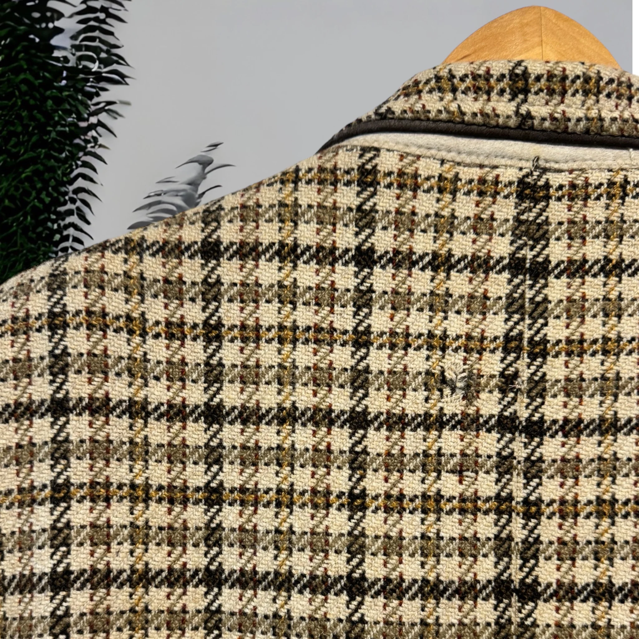 John Campbell Jacket Size M/L - Image 4