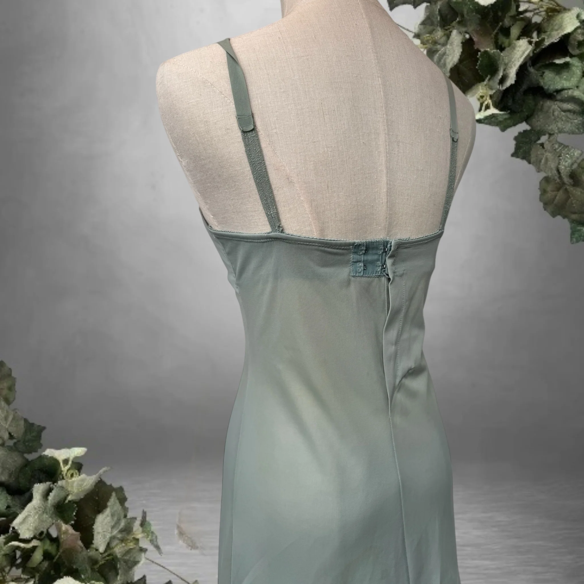 Illusion Green slip size 8 - Image 3