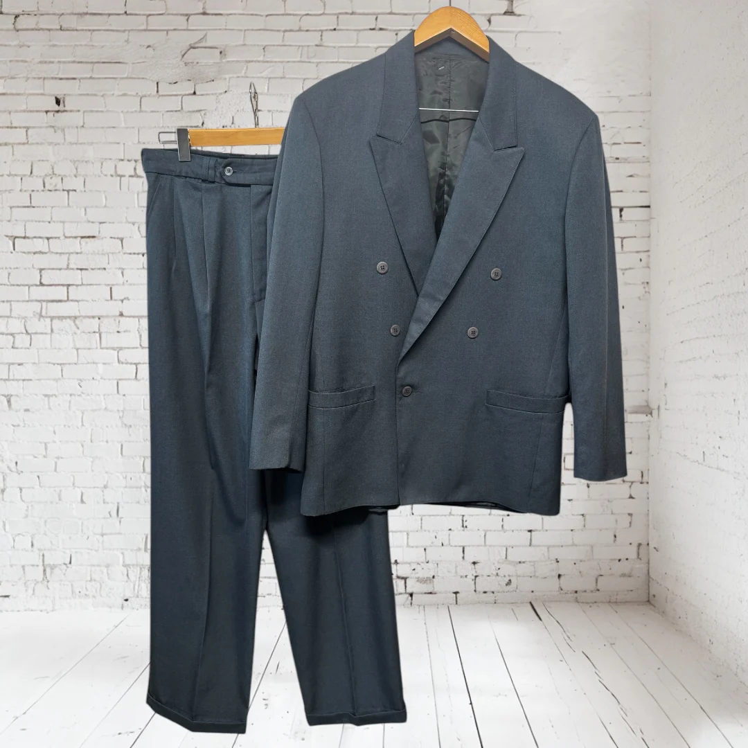 Mac 90’s Suit Medium - Image 3