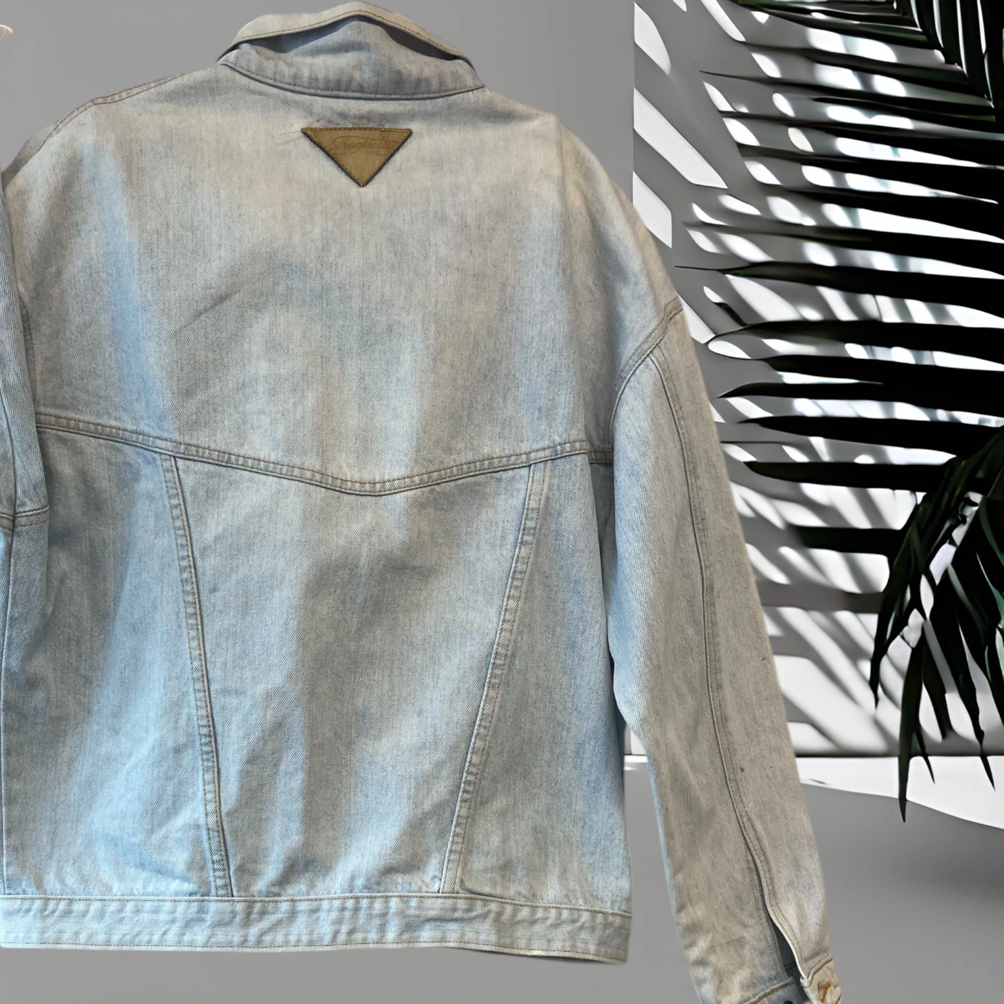 Spaghetti Light wash Denim Jacket Size M - Image 3