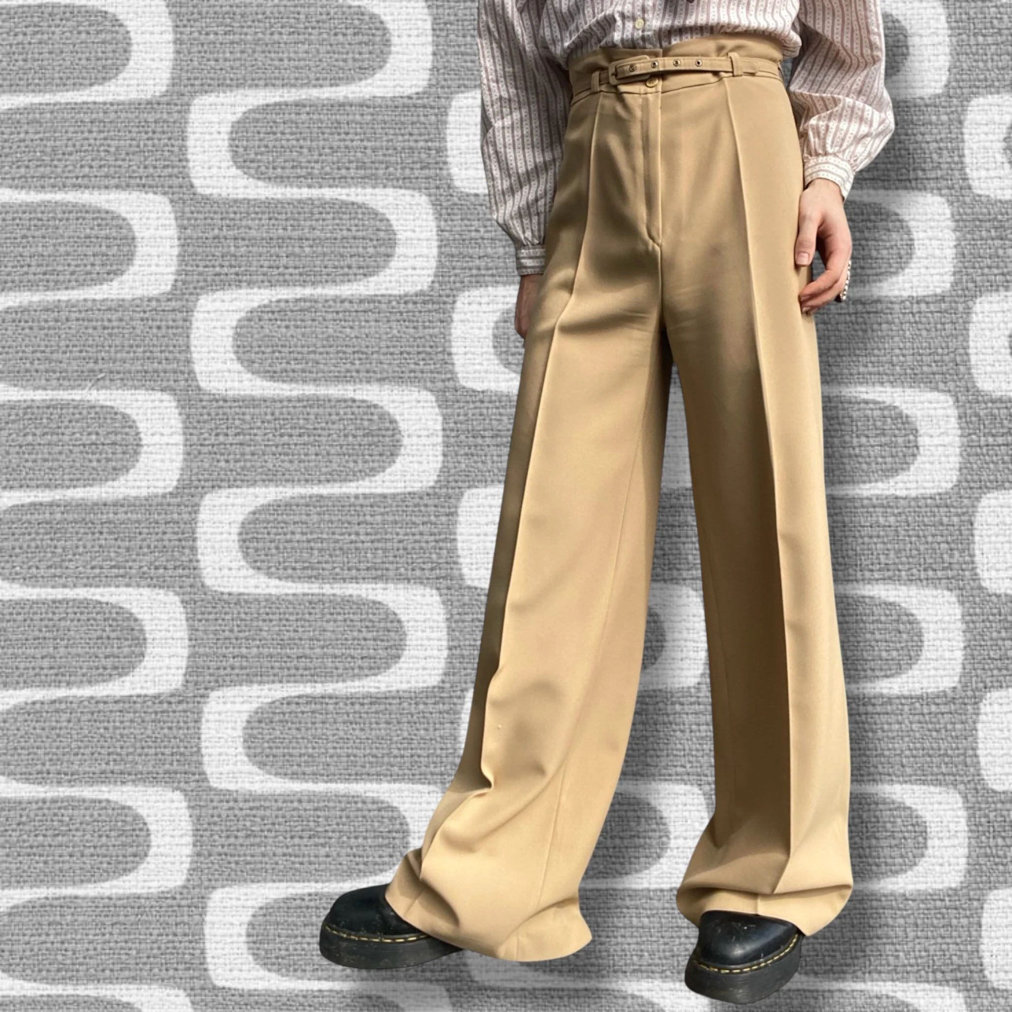 Travis Trousers Size S-M - Image 3