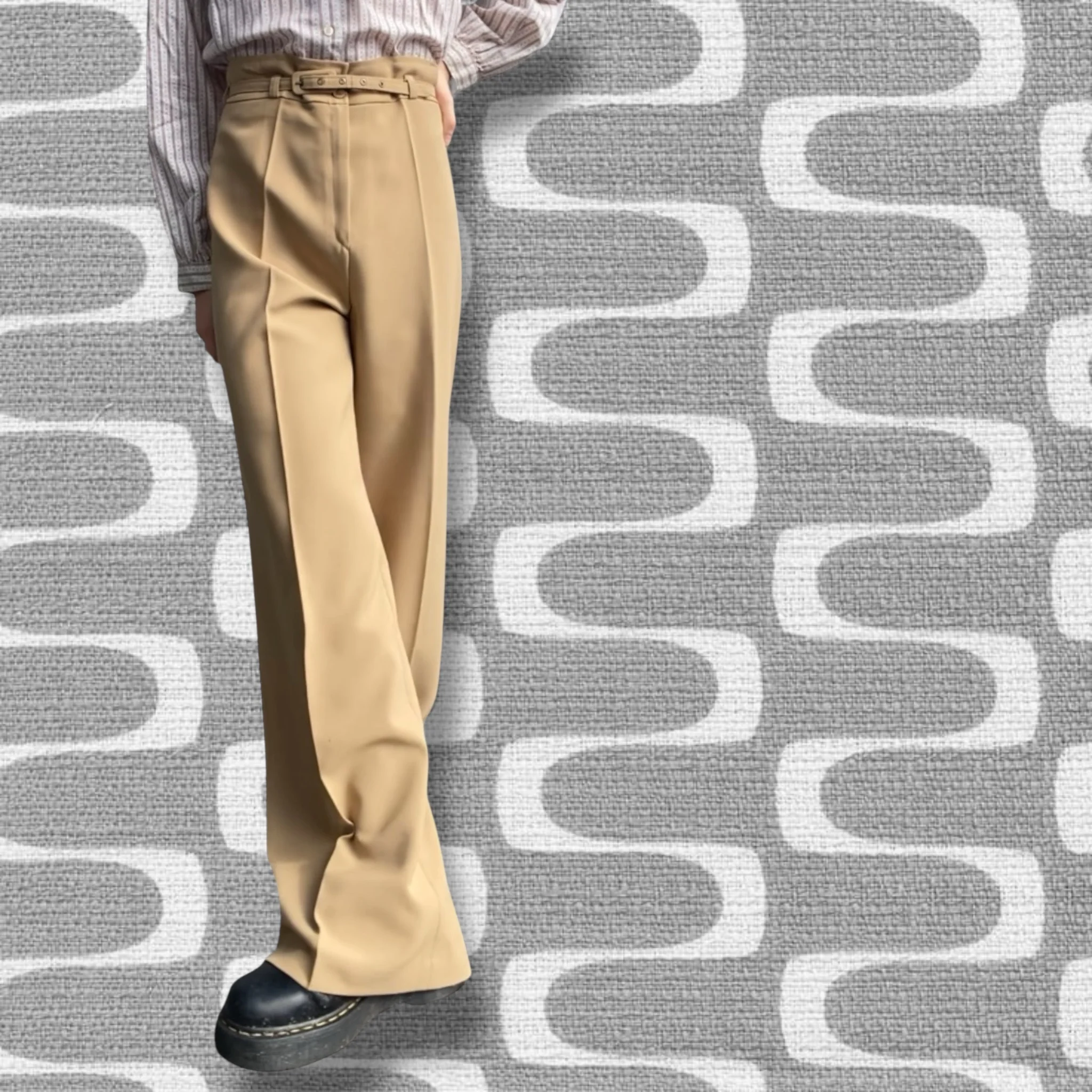 Travis Trousers Size S-M - Image 4